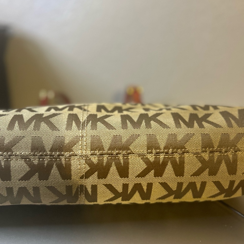 Michael Kors Tan and Pink Tote Bag - Picture 5 of 7